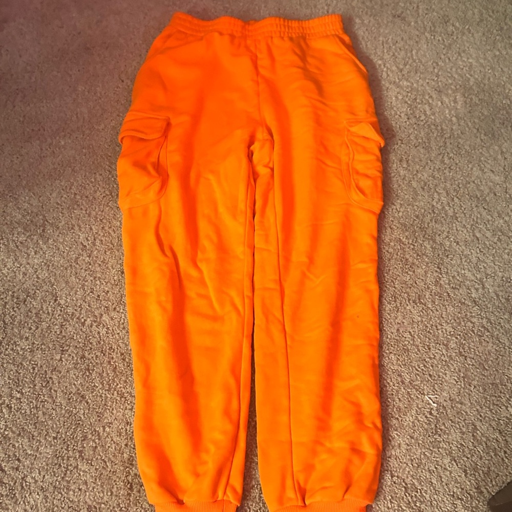 fashion nova cargo sweats size L